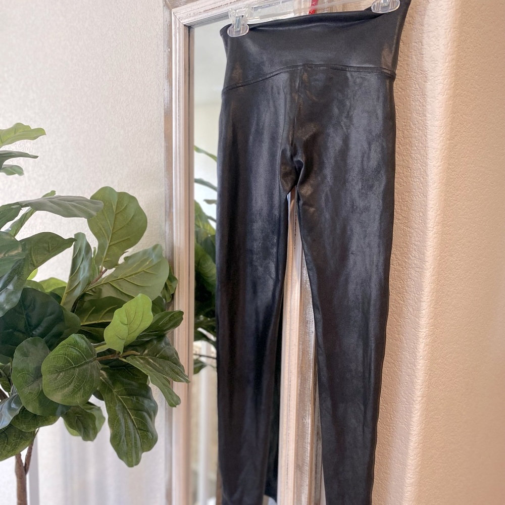 SPANX LEGGINGS (L)